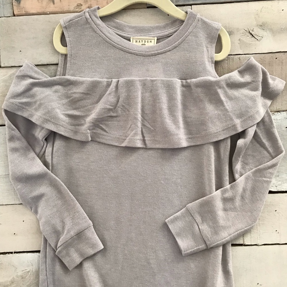 Cold shoulder ruffled top (tween)